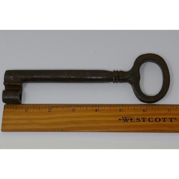 Large Antique Cast Iron Steel 7 inch Skeleton Key - Picture 3 of 7